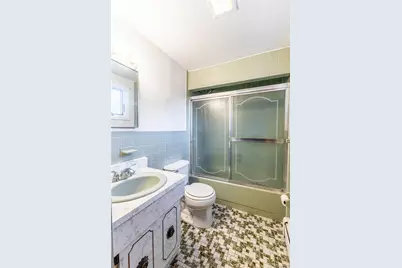 219 Jericho Street, East Islip, NY 11730 - Photo 15