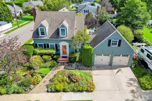 102 Shinnecock Ave, Massapequa, NY 11758 - Photo 17