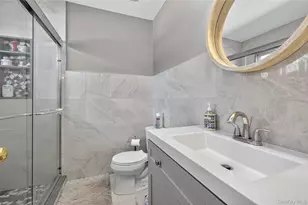 2501 Lancaster St, East Meadow, NY 11554 - Photo 17