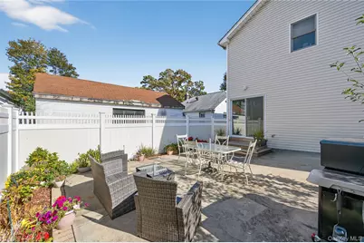 2501 Lancaster Street, East Meadow, NY 11554 - Photo 25