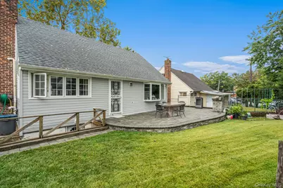 27-22 Bayside Lane, Flushing, NY 11358 - Photo 21