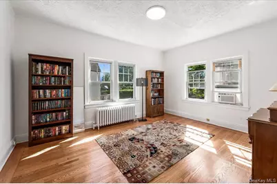 10 Oakland Avenue, Yonkers, NY 10710 - Photo 15