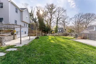 306 Liberty Ave, Port Jefferson, NY 11777 - Photo 27