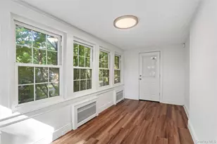 99 Warner Ave, Roslyn Heights, NY 11577 - Photo 13