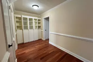 400 Merrick Rd, Rockville Centre, NY 11570 - Photo 7