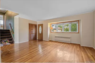 15 Alma Lane, Plainview, NY 11803 - Photo 5