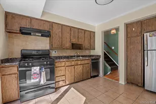 15 Alma Ln, Plainview, NY 11803 - Photo 11