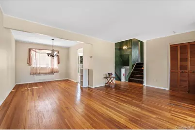 15 Alma Lane, Plainview, NY 11803 - Photo 7