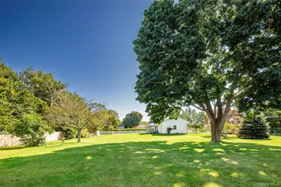 275 Maier, Southold, NY 11971 - Photo 5