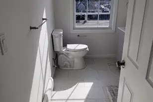 83 Kraemer St, Hicksville, NY 11801 - Photo 31