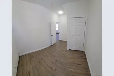 83 Kraemer Street, Hicksville, NY 11801 - Photo 19