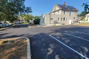 83 Kraemer St, Hicksville, NY 11801 - Photo 3