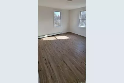 83 Kraemer Street, Hicksville, NY 11801 - Photo 27