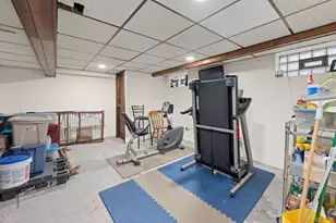 77-61 79th Pl, Glendale, NY 11385 - Photo 21