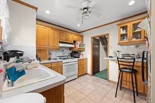 77-61 79th Pl, Glendale, NY 11385 - Photo 11