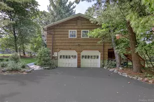 19 Mary Beth Dr, Suffern, NY 10901 - Photo 3