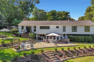 262 Huntington Bay Rd, Huntington, NY 11743 - Photo 33