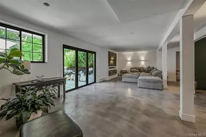 262 Huntington Bay Road, Huntington, NY 11743 - Photo 19