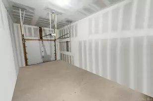 90 Yaphank Road W, Coram, NY 11727 - Photo 29