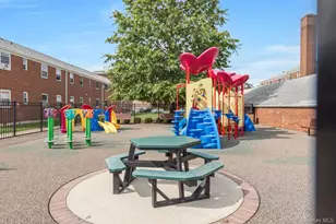 73-20 263rd St, Glen Oaks, NY 11004 - Photo 23