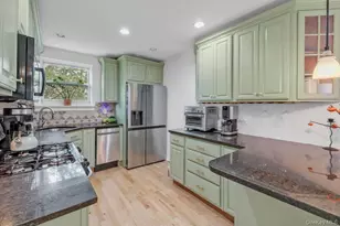 73-20 263rd St, Glen Oaks, NY 11004 - Photo 9