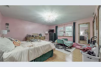 3268 Jackson Avenue, Wantagh, NY 11793 - Photo 27