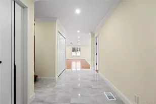 4 S 11th St, New Hyde Park, NY 11040 - Photo 3