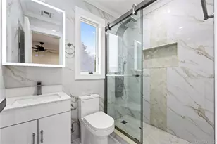 4 S 11th St, New Hyde Park, NY 11040 - Photo 21