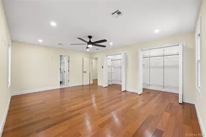 4 S 11th Street, New Hyde Park, NY 11040 - Photo 15