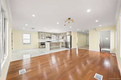 4 S 11th Street, New Hyde Park, NY 11040 - Photo 5