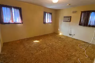 4 Gerri Ln, Yonkers, NY 10703 - Photo 11