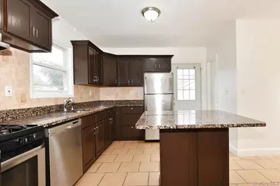 8135 166th Street, Hillcrest (Queens), NY 11432 - Photo 15