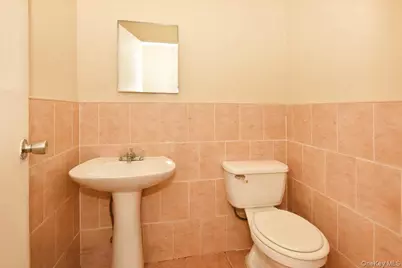 8135 166th Street, Hillcrest (Queens), NY 11432 - Photo 31