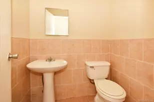 81-35 166th St, Hillcrest (Queens), NY 11432 - Photo 31