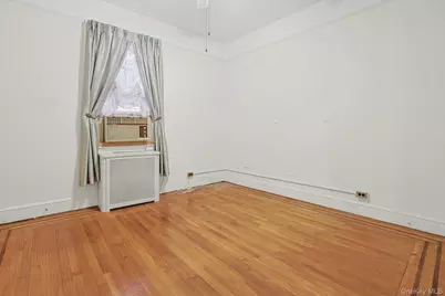 317 E 242nd Street, Bronx, NY 10470 - Photo 19
