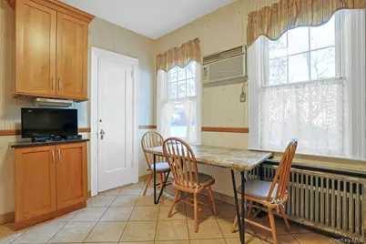 317 E 242nd Street, Bronx, NY 10470 - Photo 13