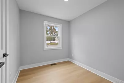 635 Provost Avenue, Bellport, NY 11713 - Photo 13