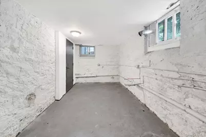 339 Tecumseh Avenue, Mount Vernon, NY 10553 - Photo 23