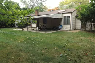 56 Rose St, Smithtown, NY 11787 - Photo 17