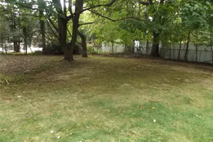 56 Rose St, Smithtown, NY 11787 - Photo 19