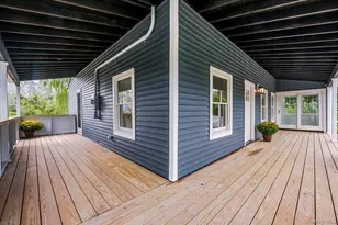 56 Oak Beach Rd, Babylon, NY 11702 - Photo 5