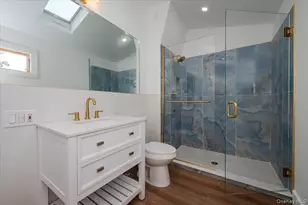 56 Oak Beach Rd, Babylon, NY 11702 - Photo 23