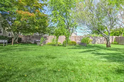 60 Everett Street, Patchogue, NY 11772 - Photo 31