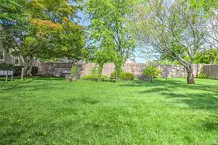 60 Everett St, Patchogue, NY 11772 - Photo 31