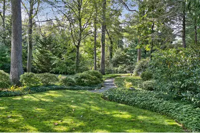 135 Piping Rock Road, Locust Valley, NY 11560 - Photo 31