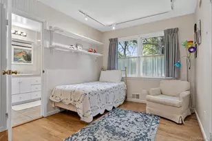 135 Piping Rock Rd, Locust Valley, NY 11560 - Photo 23