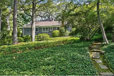 135 Piping Rock Road, Locust Valley, NY 11560 - Photo 33