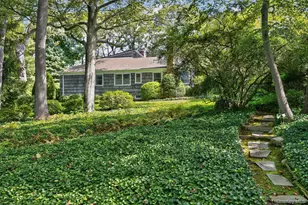 135 Piping Rock Rd, Locust Valley, NY 11560 - Photo 33