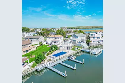 210 Saratoga Boulevard, Island Park, NY 11558 - Photo 49