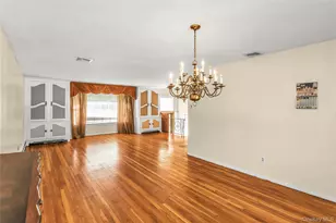 708 Salisbury Park Dr, Westbury, NY 11590 - Photo 7